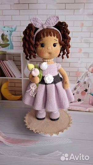 Кукла вязанная Варенька