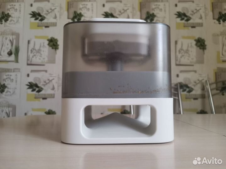 Автоматическая кормушка для собак/кошек