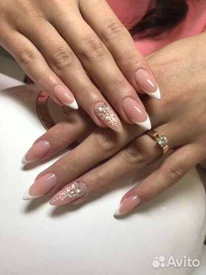 Наращивание ногтей,маникюр