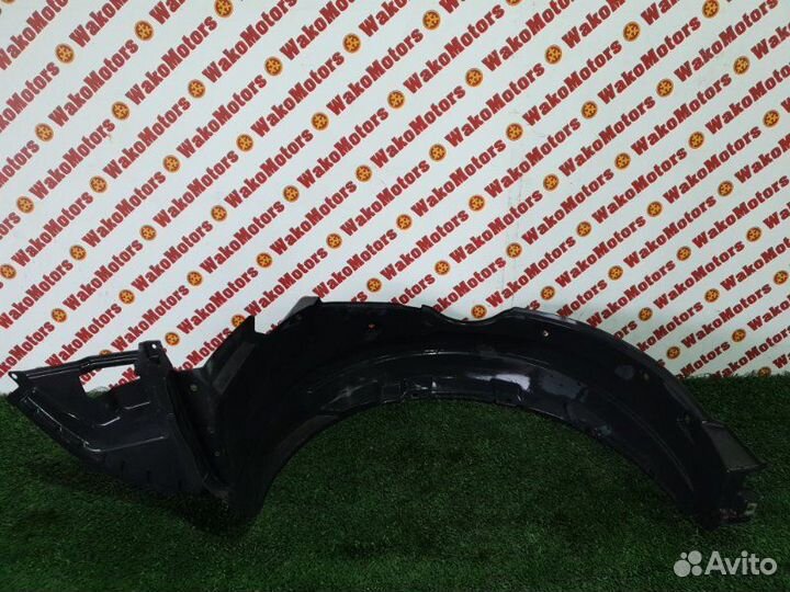 Подкрылок передний правый Toyota Avensis AZT250W