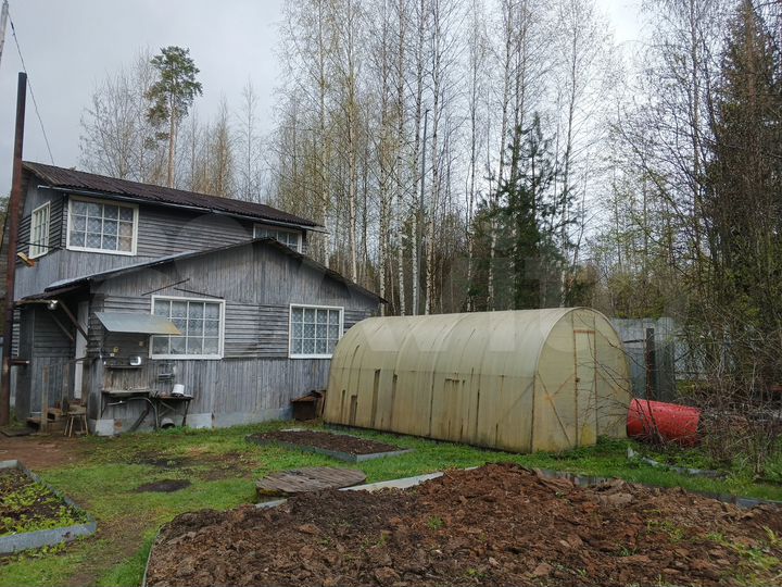 Дача 100 м² на участке 10 сот.