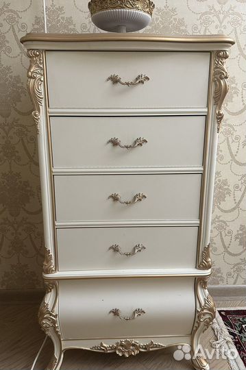 Мебель шкафы и комоды италия