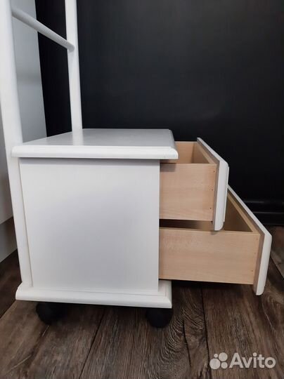 Вешалка для одежды напольная деревянная