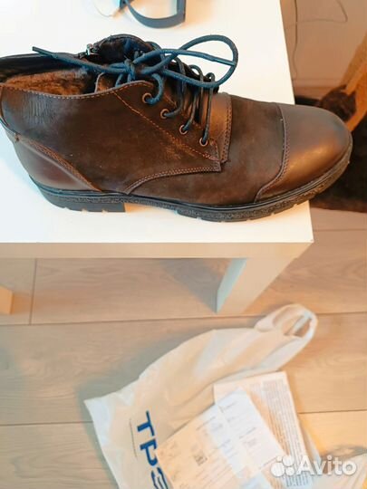 Продаю зимнюю обувь новую абсолютно