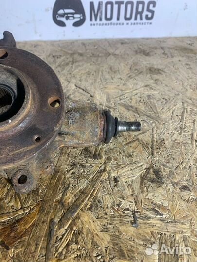 Кулак поворотный передний левый Peugeot 408 T73