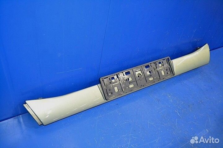 Накладка переднего бампера, центральная volvo FH