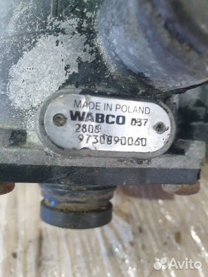 Кран управления тормозами прицепа