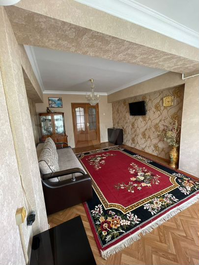 4-к. квартира, 90 м², 12/12 эт.