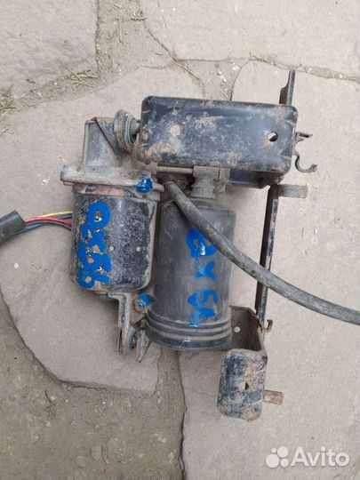 Компрессор пневмоподвески Infinity QX56