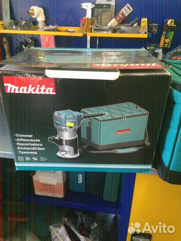 Фрезер Makita rt 0700 cx2