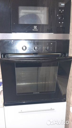 Электрический духовой шкаф бу Ariston
