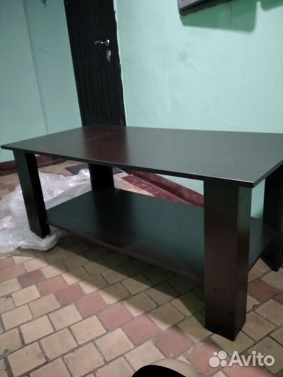 Стол журнальный