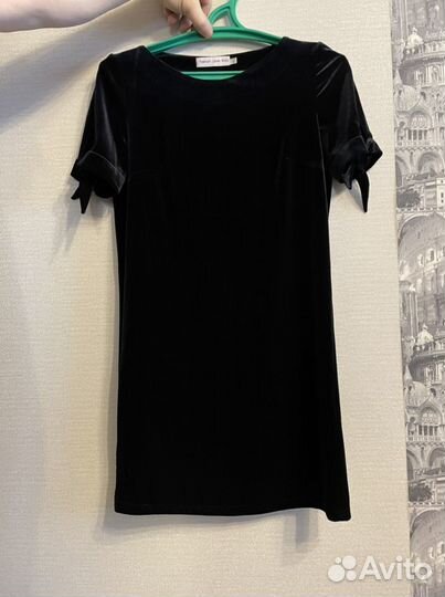 Маленькое черное платье