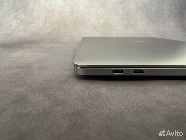 Apple MacBook Pro 13 2020 8/256gb