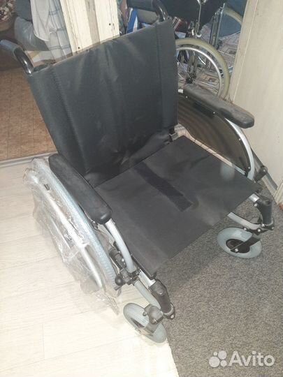 Инвалидная коляска