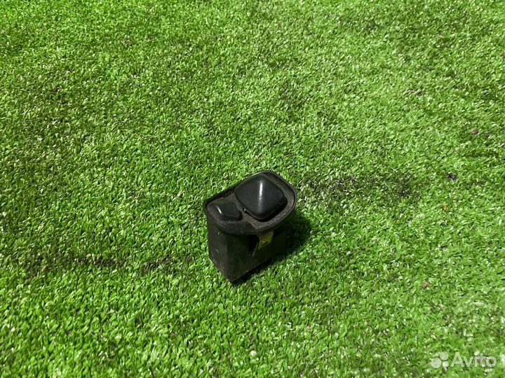 Кнопка регулировки зеркал BMW 5 series E28