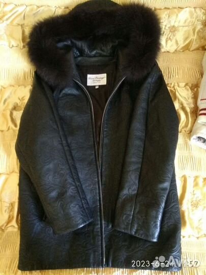 Куртка новая женская 54-56 размера осень весна