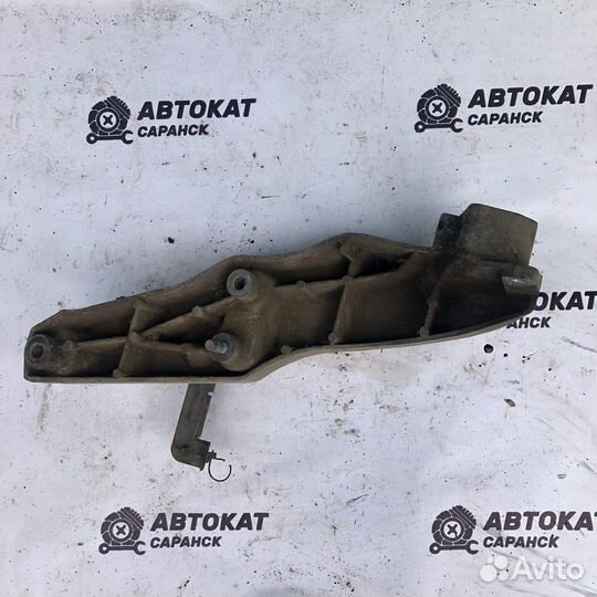 Кронштейн генератора Opel Vectra B