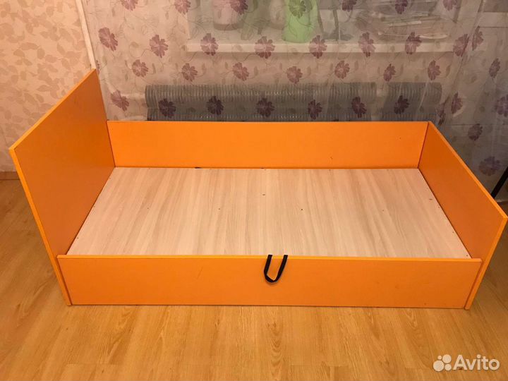 Кровать детская