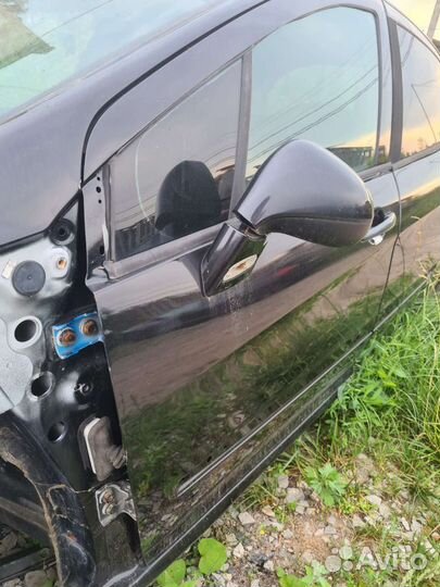 Дверь передняя левая Peugeot 308