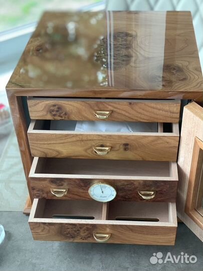 Хьюмидор Gentili на 150 сигар (Италия)