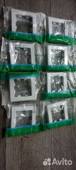 Выключатель schneider