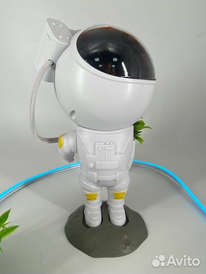 Ночник звёздное небо-астронавт