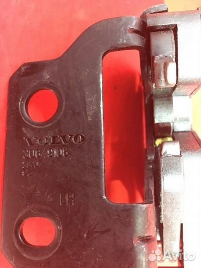 Замок двери багажника левый Volvo Xc90 1 D5244T4