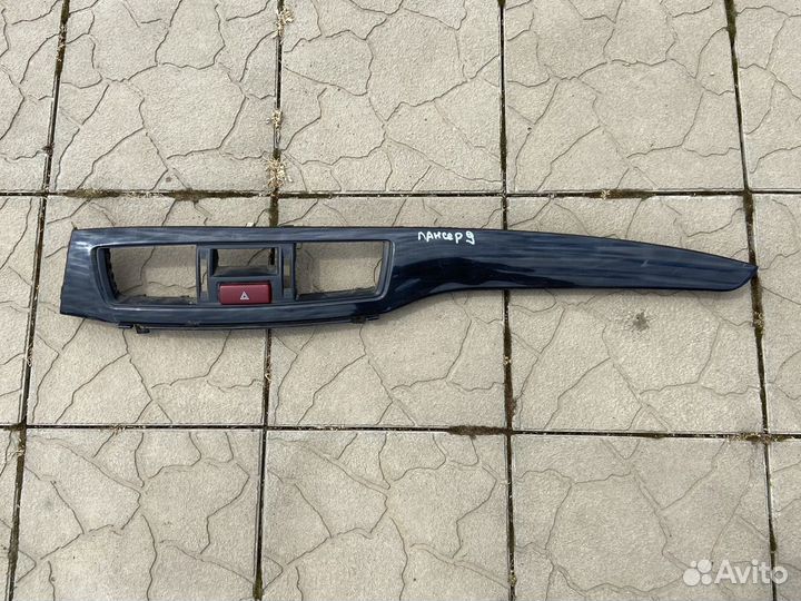 Декоративная накладка торпеды lancer 9