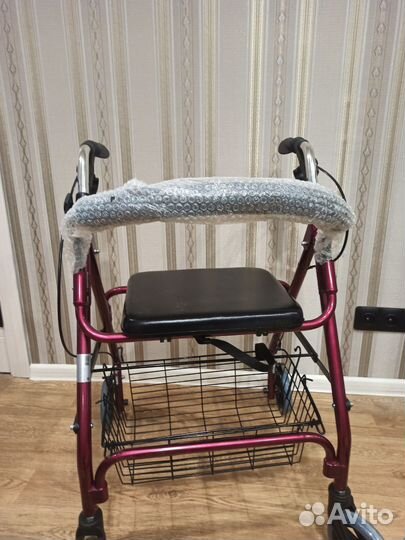 Ходунки для инвалидов(Ролляторы)