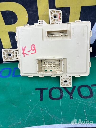 Блок предохранителей Kia Quoris 1 G8BE 2012-2019