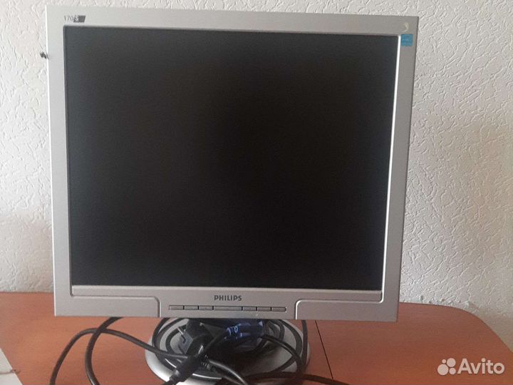 Монитор Philips 170s