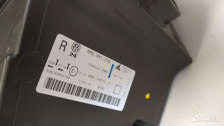 Фара правая Volkswagen polo