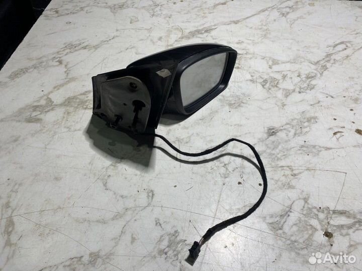 Зеркало заднего вида боковое правое Volkswagen