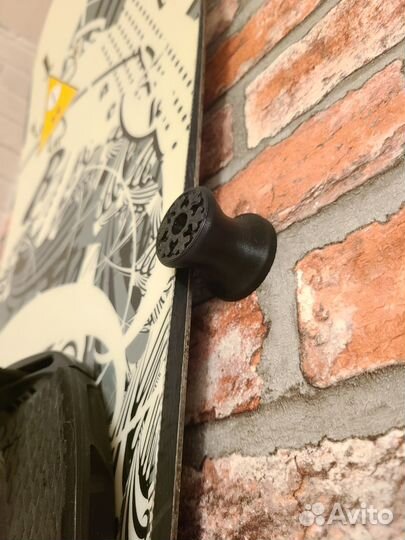 Крепления для сноуборда на стену