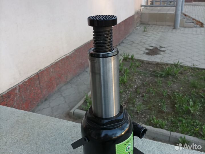 Домкрат бутылочный гидравлический 50 т