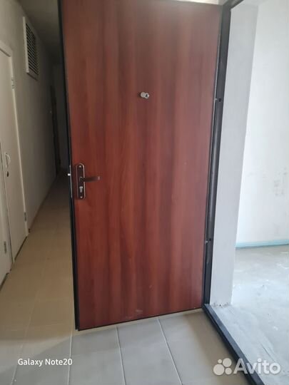 Дверь входная металлическая