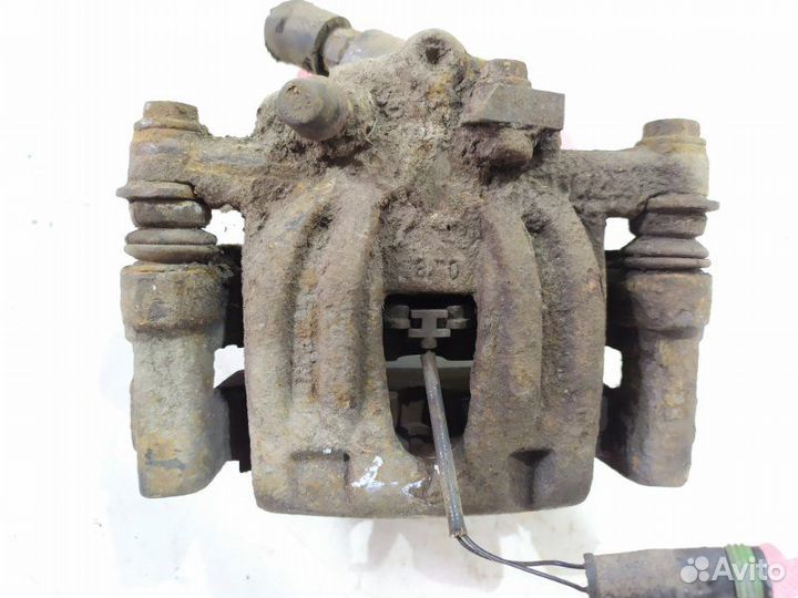 Суппорт тормозной задний левый Mercedes Vito W639