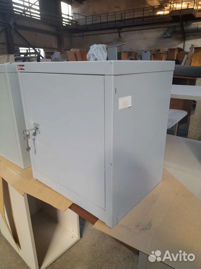 Сейф-шкаф металлический диком