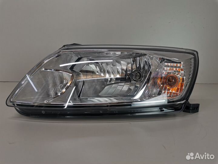 Фара левая LADA Granta 2190 2011-2015