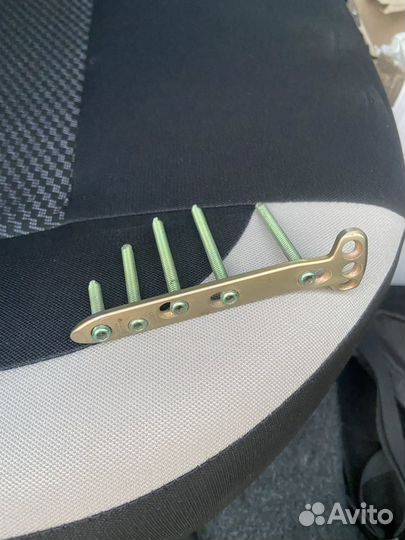 Пластина титановая сжимающая большеберцовая кость