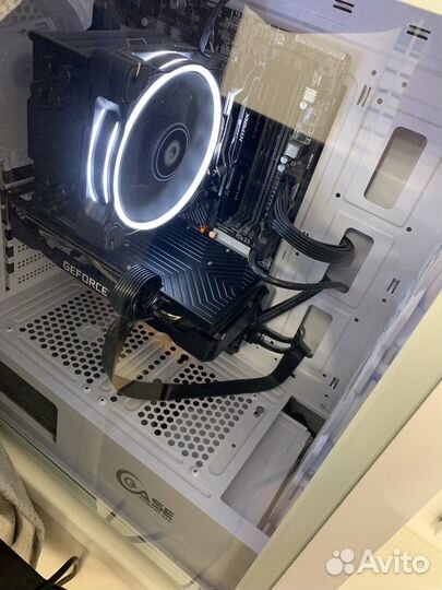 Материнская плата с процессором i5 и памятью