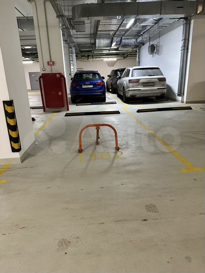 Машиноместо, 16 м²