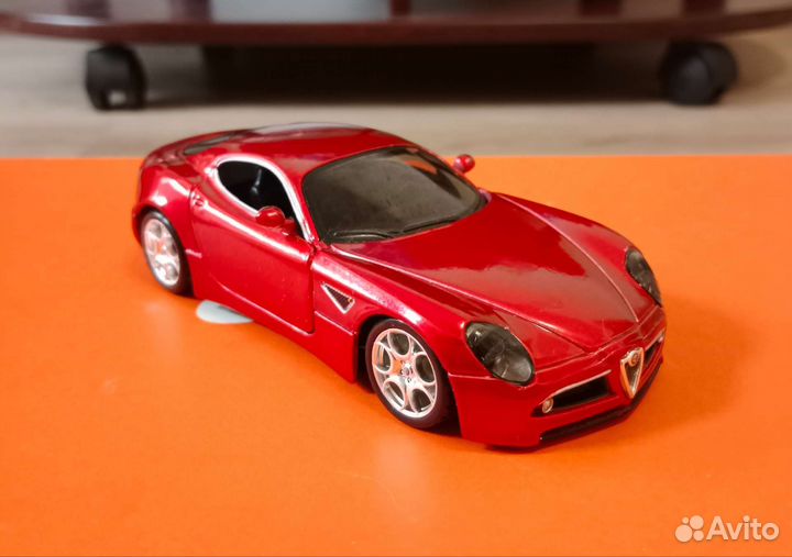 Модель автомобиля Alfa Romeo 8c Competizione