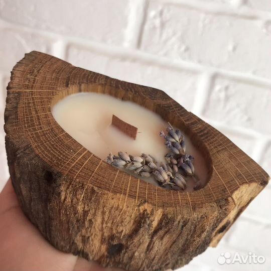 Свеча в дереве