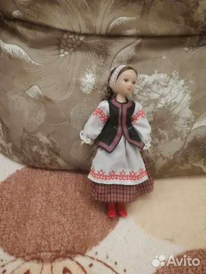 Кукла фарфоровая коллекционная