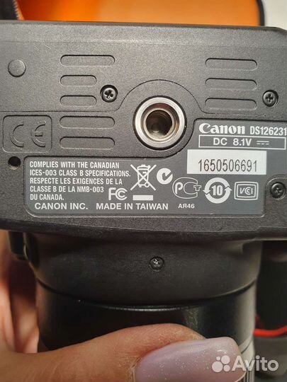Зеркальный фотоаппарат canon DS 126231