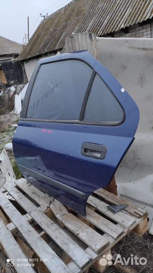 Задняя левая дверь Peugeot 406