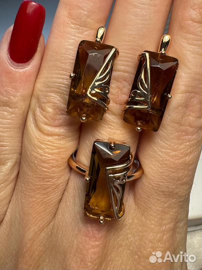 Золотой Комплект с Топазом 18 размер