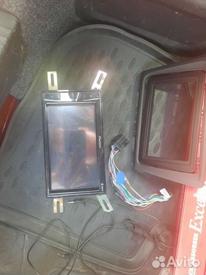 Автопроигрыватель Pioneer DMH-G221BT